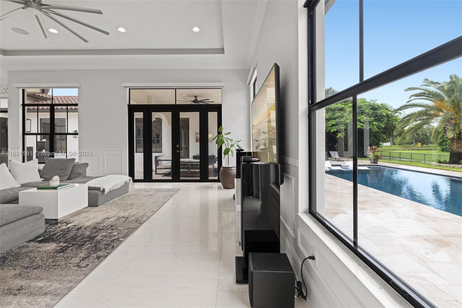 P & J ESTATES - Residential