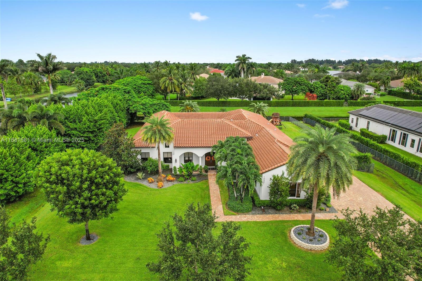 P & J ESTATES - Residential