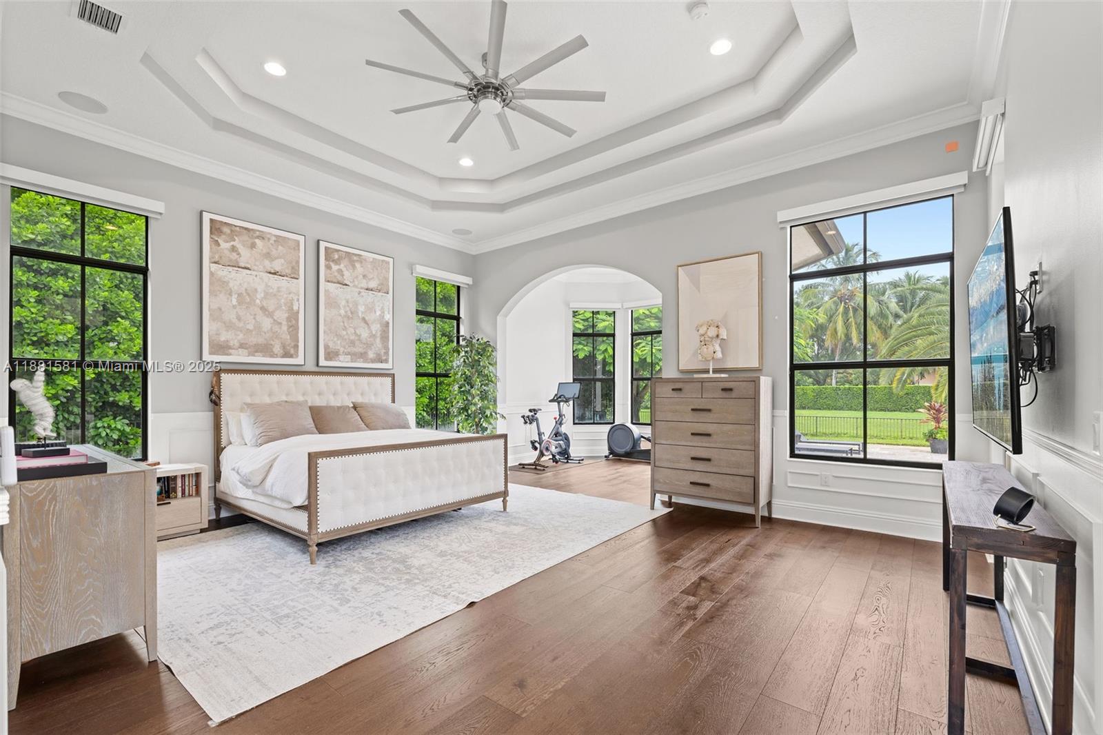 P & J ESTATES - Residential