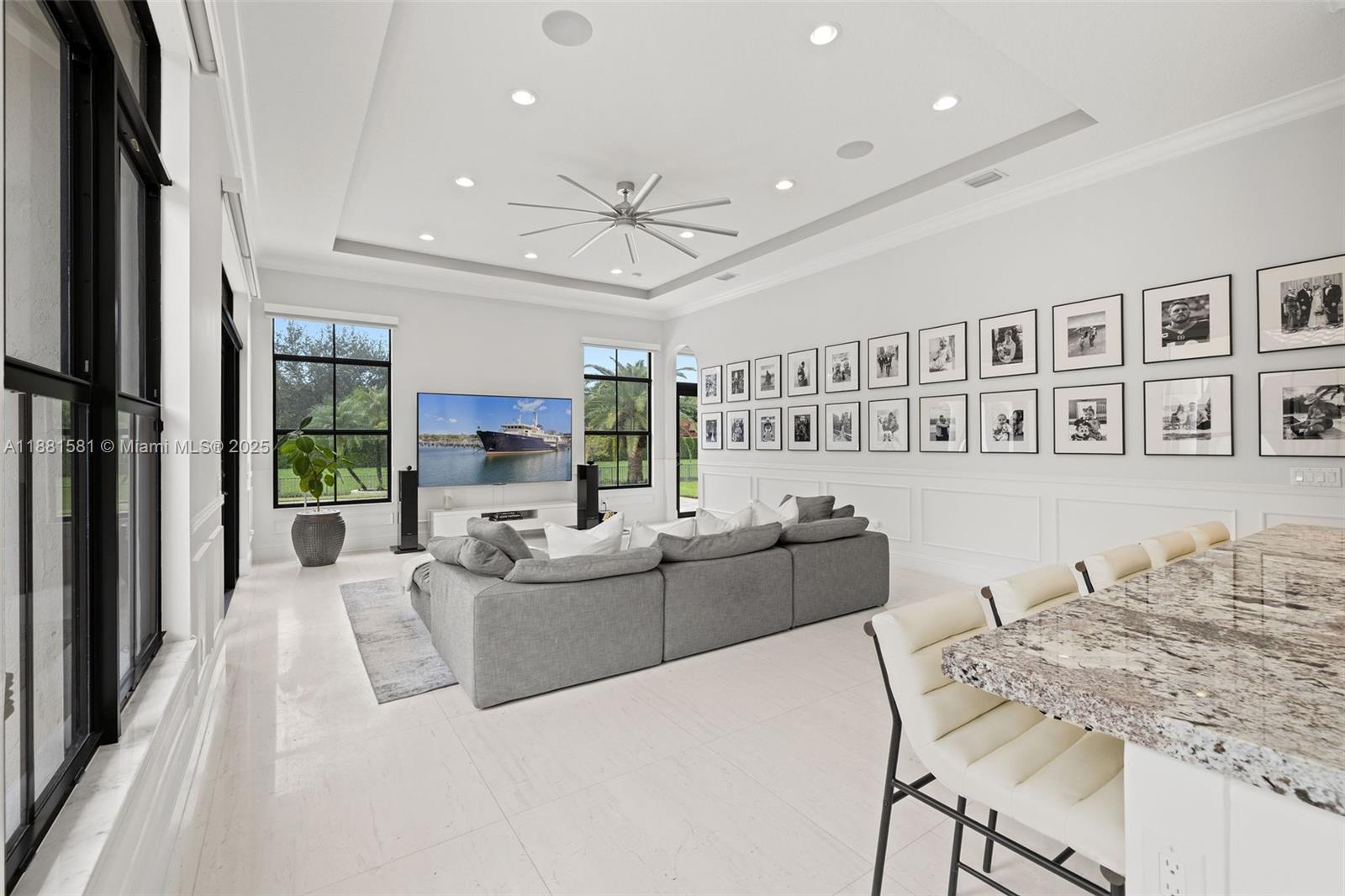 P & J ESTATES - Residential