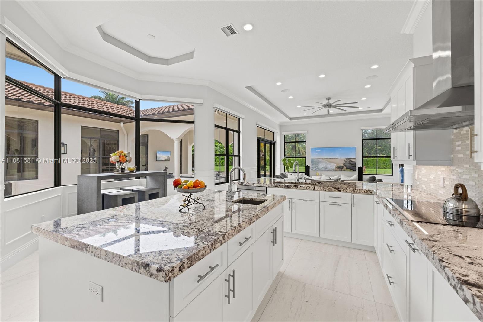 P & J ESTATES - Residential