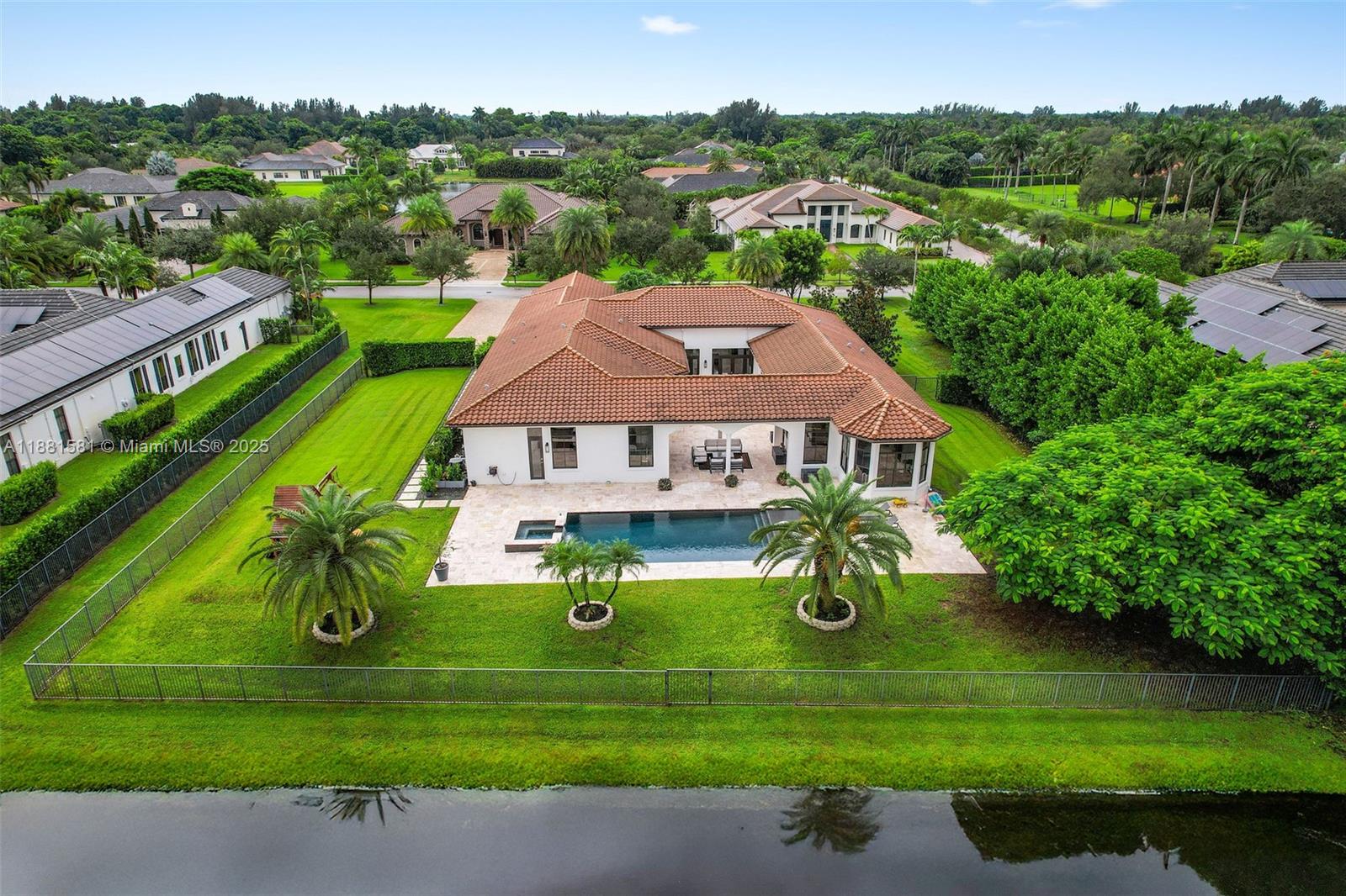 P & J ESTATES - Residential