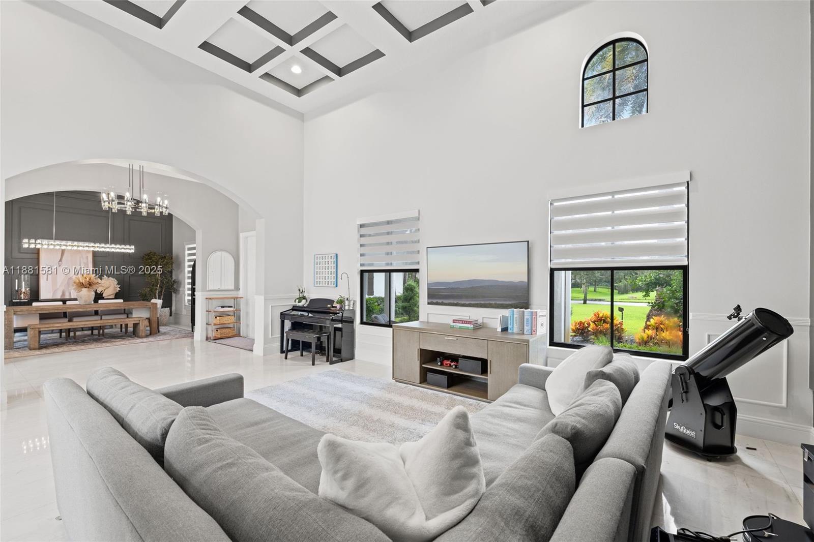 P & J ESTATES - Residential