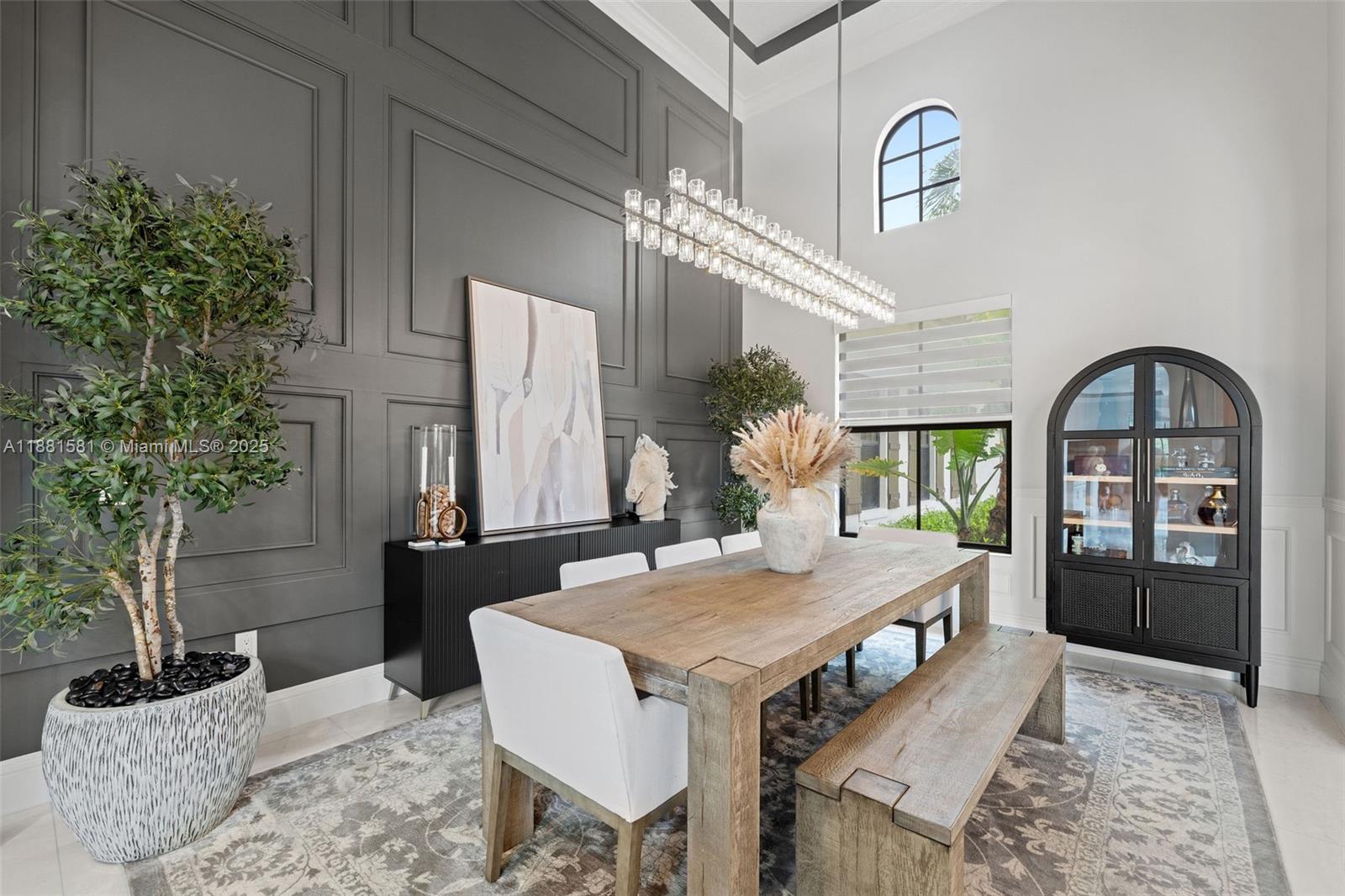 P & J ESTATES - Residential