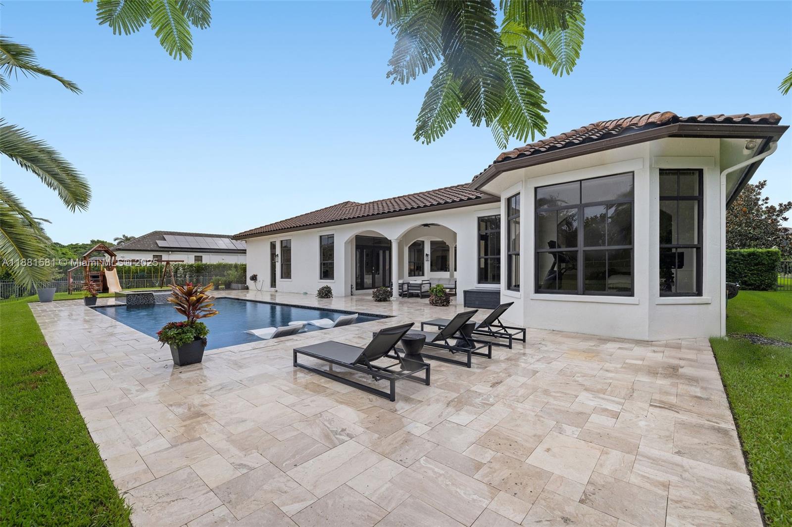 P & J ESTATES - Residential