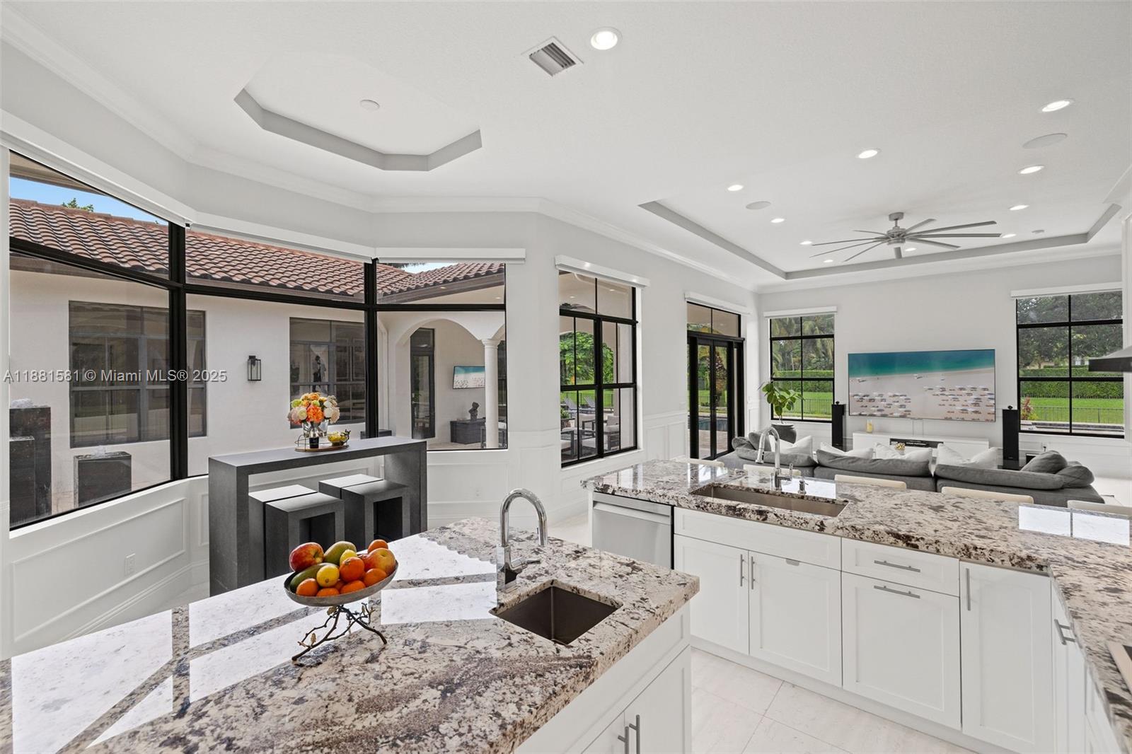 P & J ESTATES - Residential