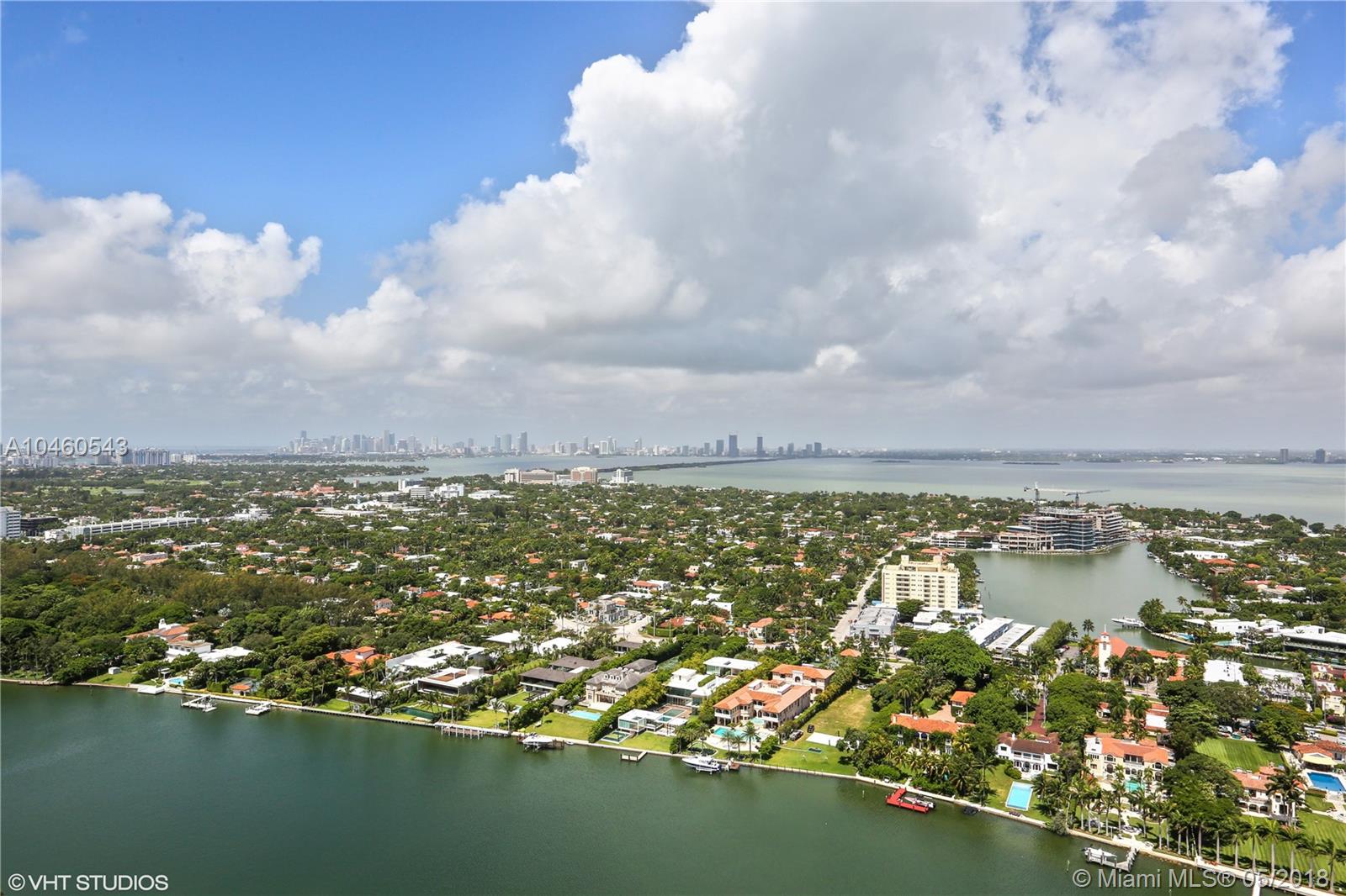 GREEN DIAMOND CONDO - Residential