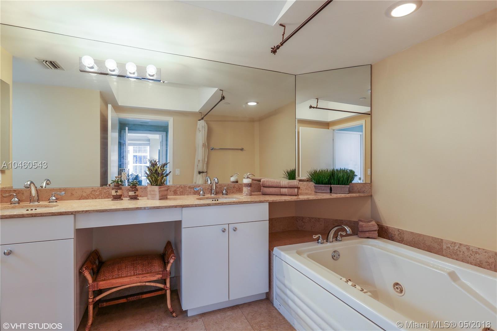 GREEN DIAMOND CONDO - Residential