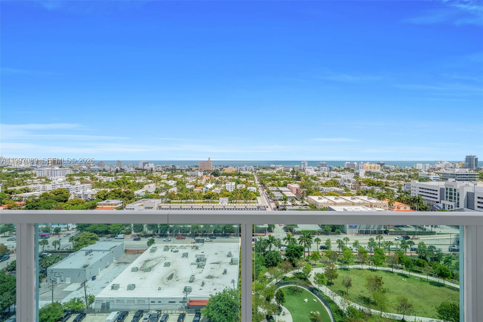 THE FLORIDIAN CONDO - Residential Lease