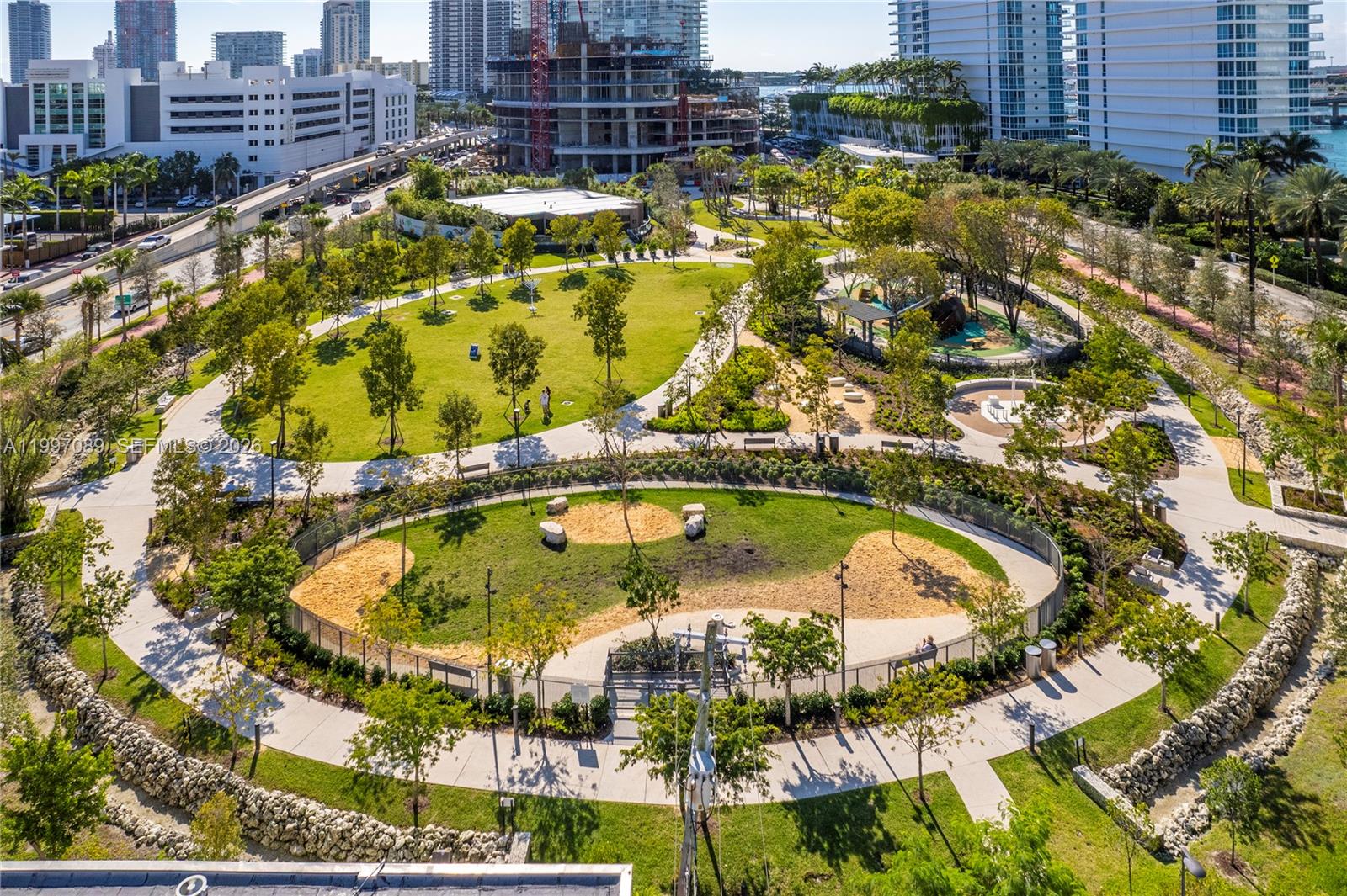 THE FLORIDIAN CONDO - Residential Lease