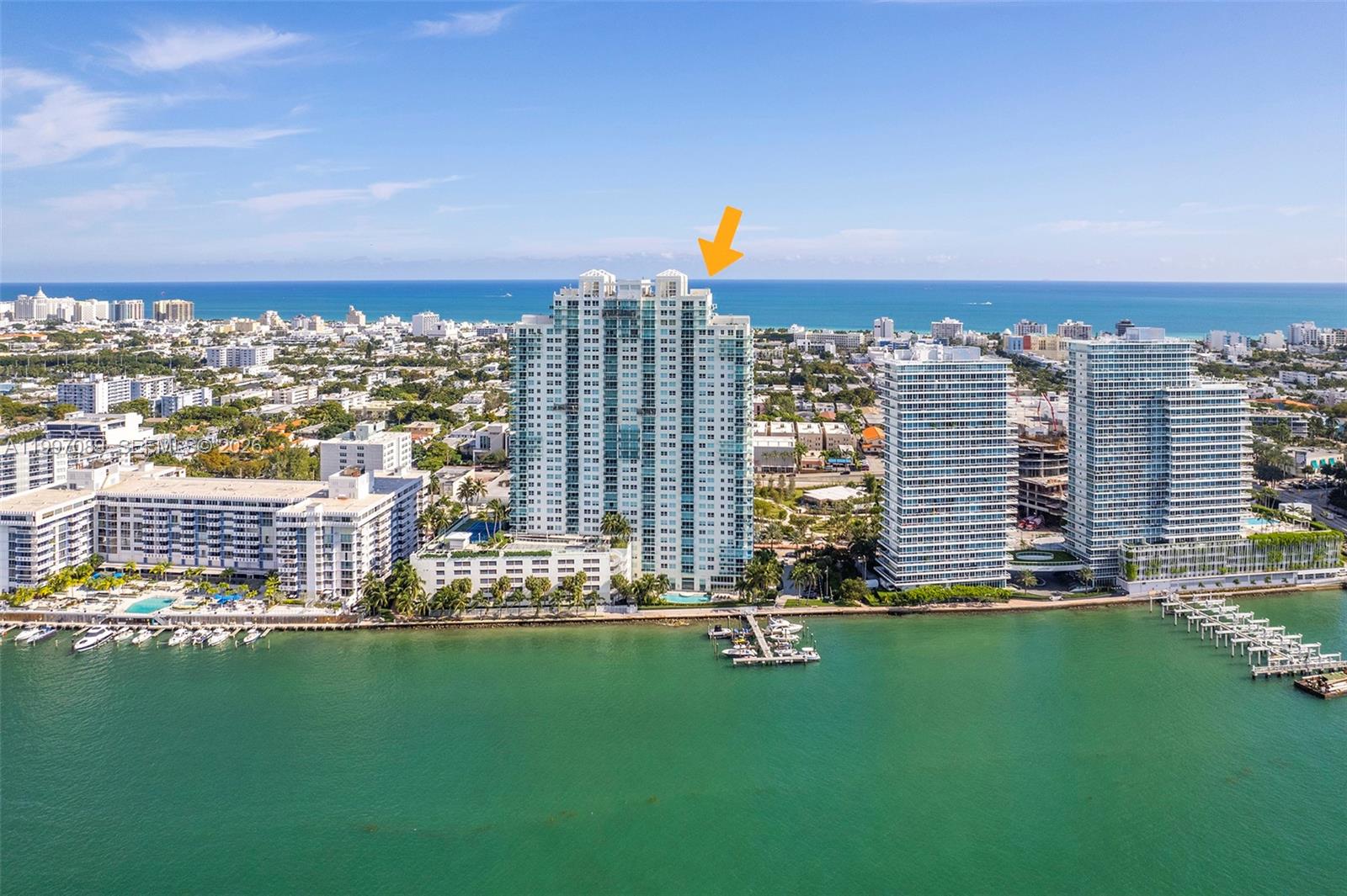 THE FLORIDIAN CONDO - Residential Lease