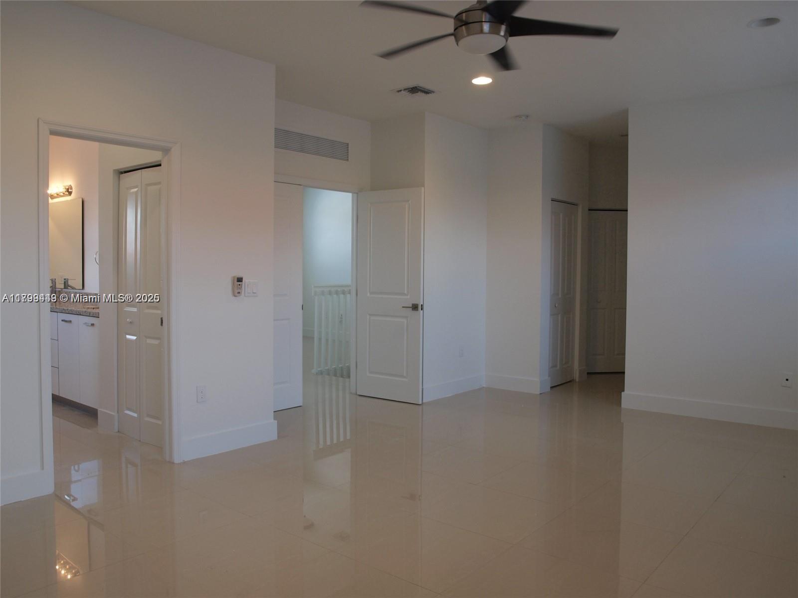 Rental Property at 15520 Sw 11th Ter, Miami, Broward County, Florida - Bedrooms: 4 
Bathrooms: 3  - $4,500 MO.