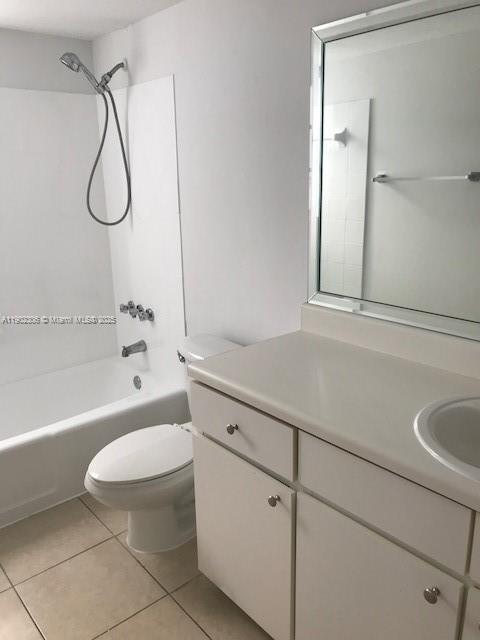 DORAL GARDENS II CONDO - Residential Lease