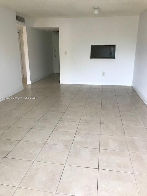 DORAL GARDENS II CONDO - Residential Lease