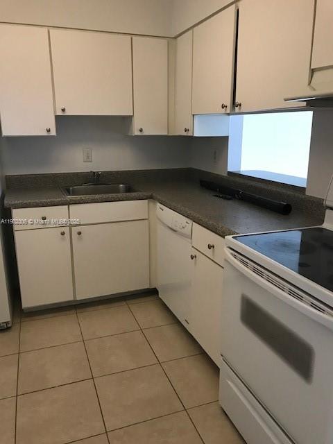 DORAL GARDENS II CONDO - Residential Lease