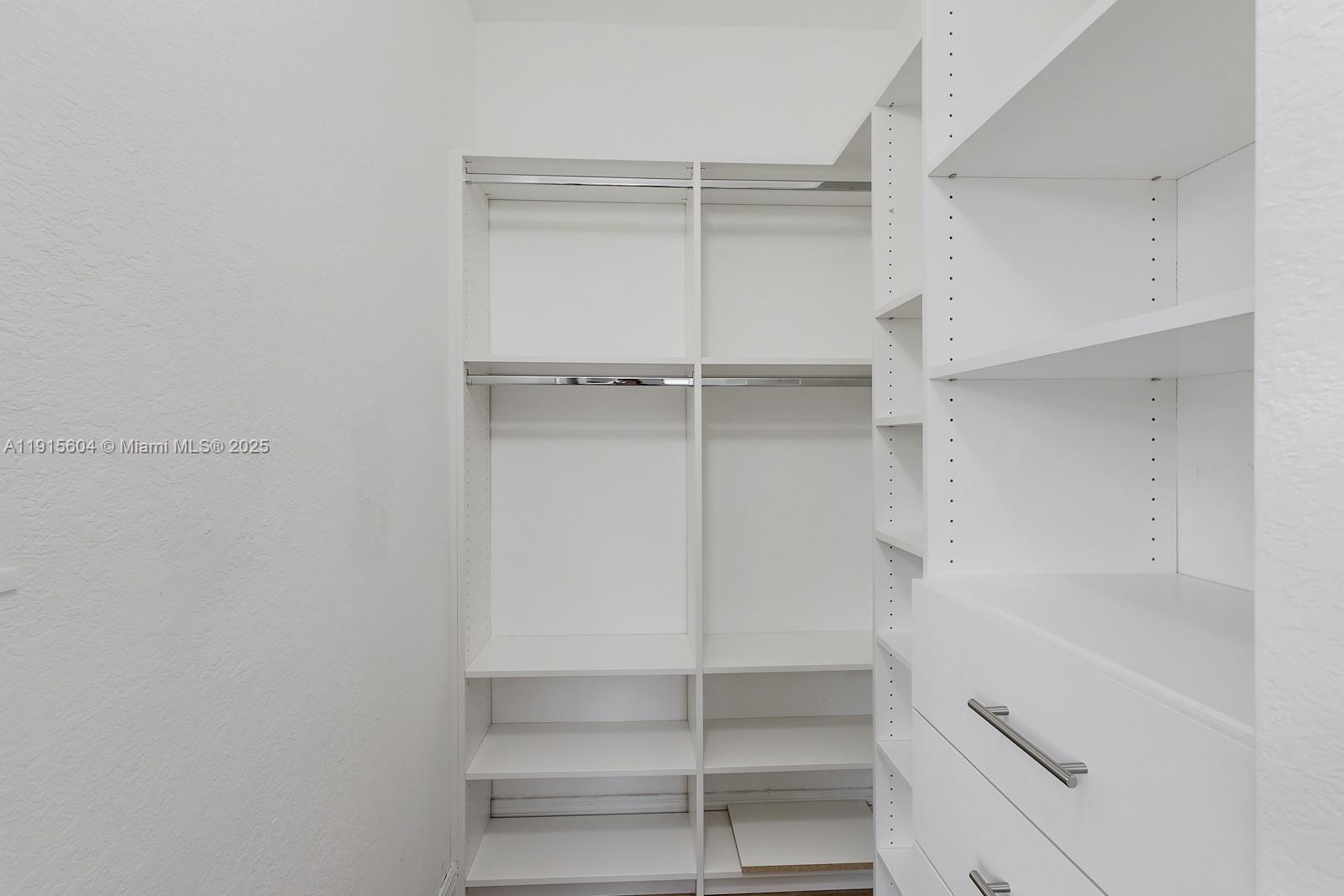 GRAND BAY NORTH - Residential Lease