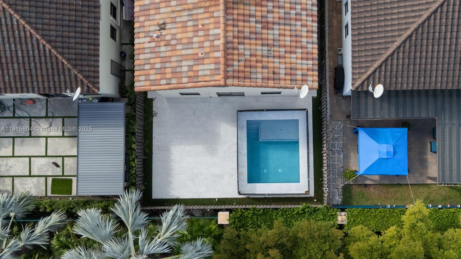 GRAND BAY NORTH - Residential Lease