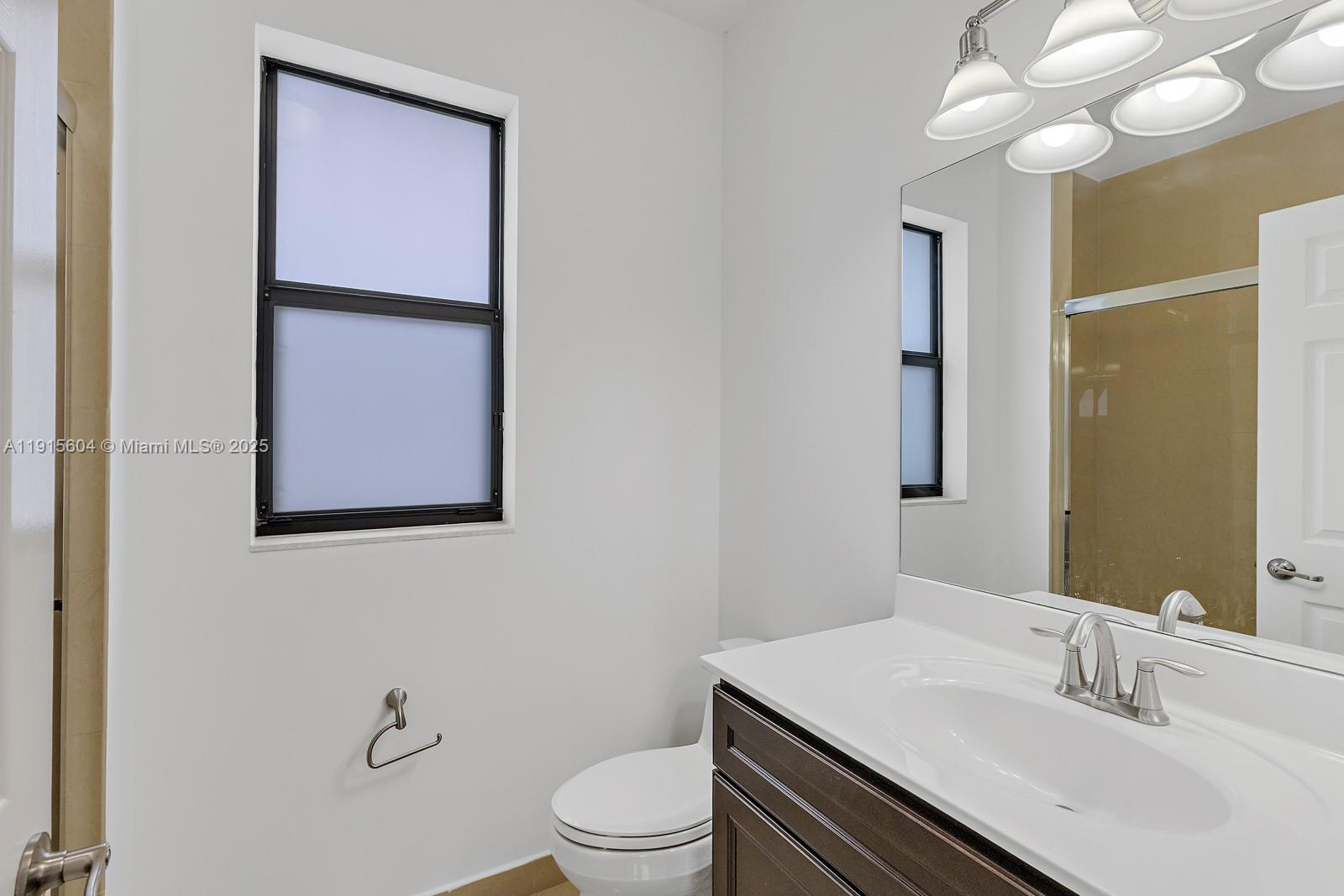 GRAND BAY NORTH - Residential Lease