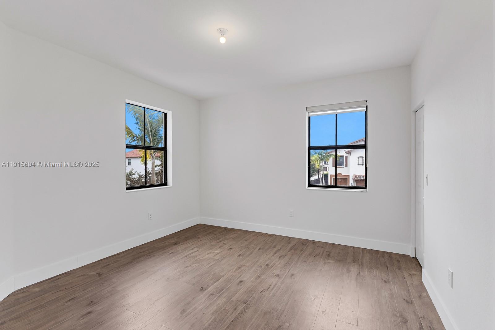 GRAND BAY NORTH - Residential Lease