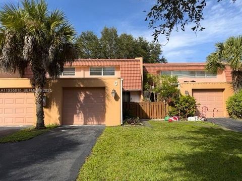 8605 NW 35th Ct G Coral Springs FL 33065