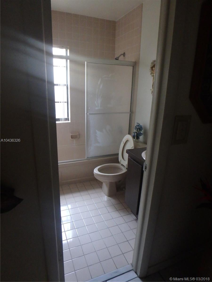 LINDGREN WEST - Residential