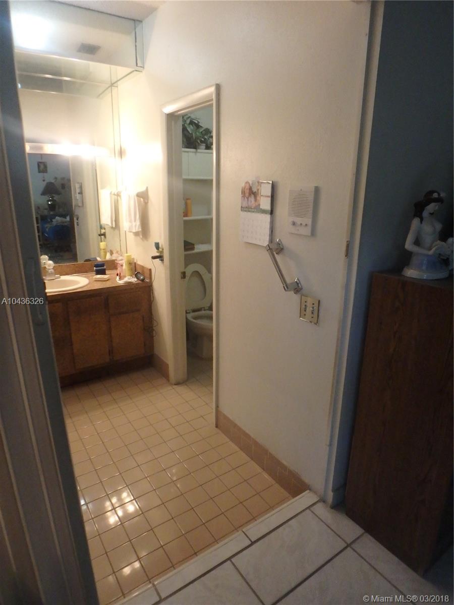 LINDGREN WEST - Residential