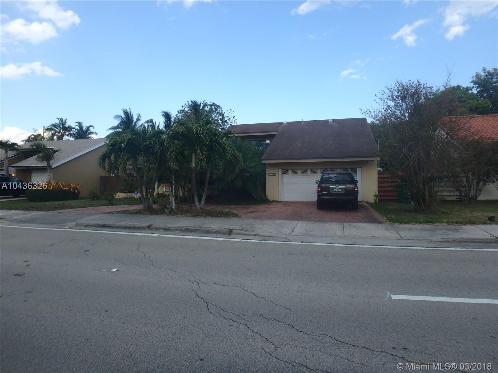 LINDGREN WEST - Residential