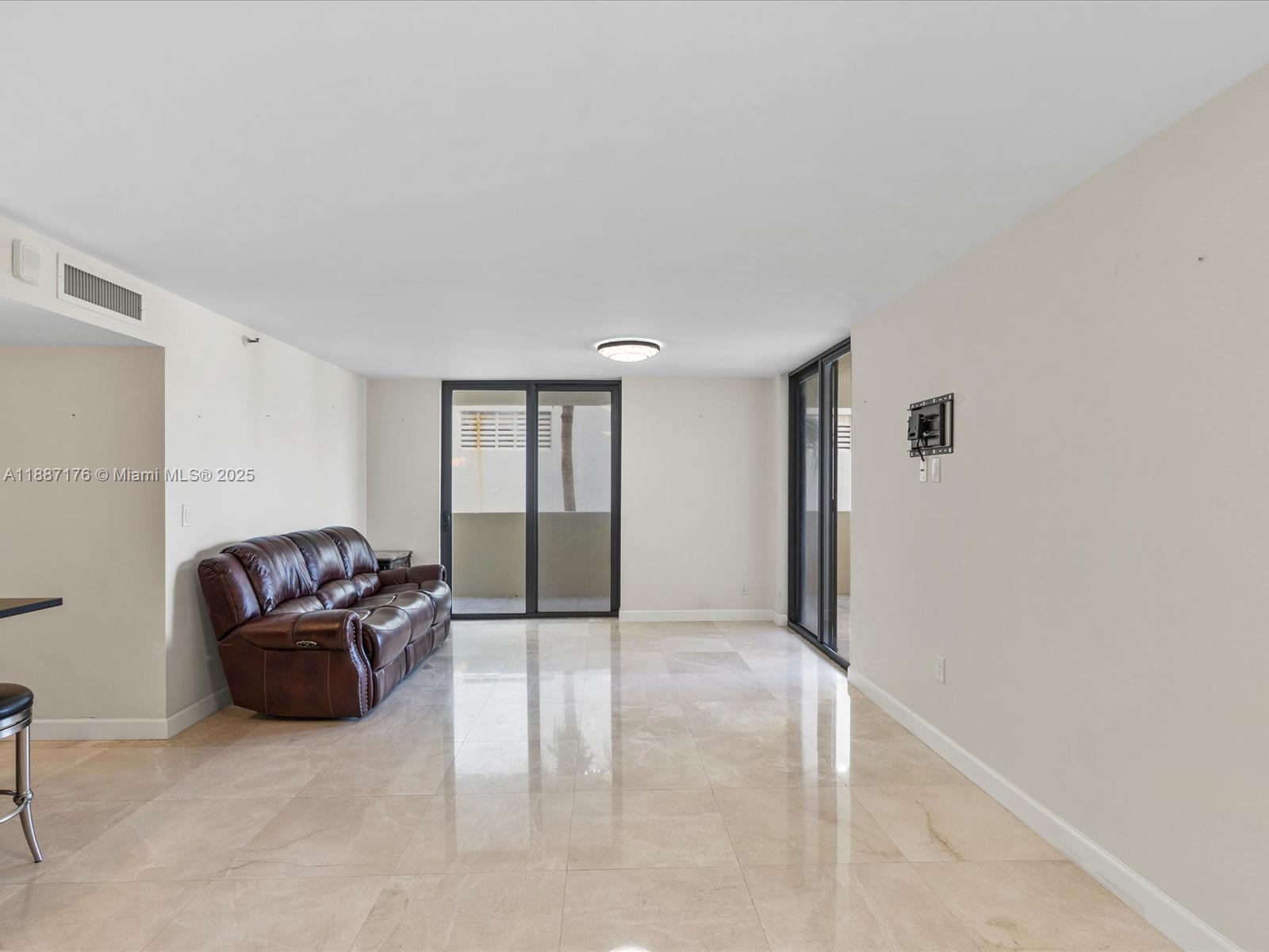 THE GEORGIAN CONDO - Residential