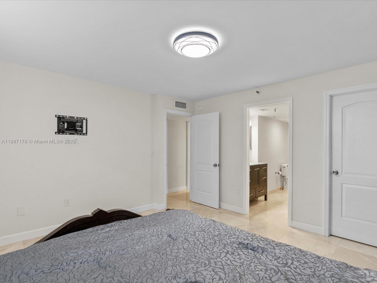 THE GEORGIAN CONDO - Residential