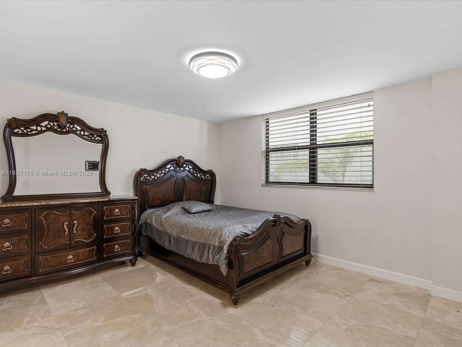 THE GEORGIAN CONDO - Residential