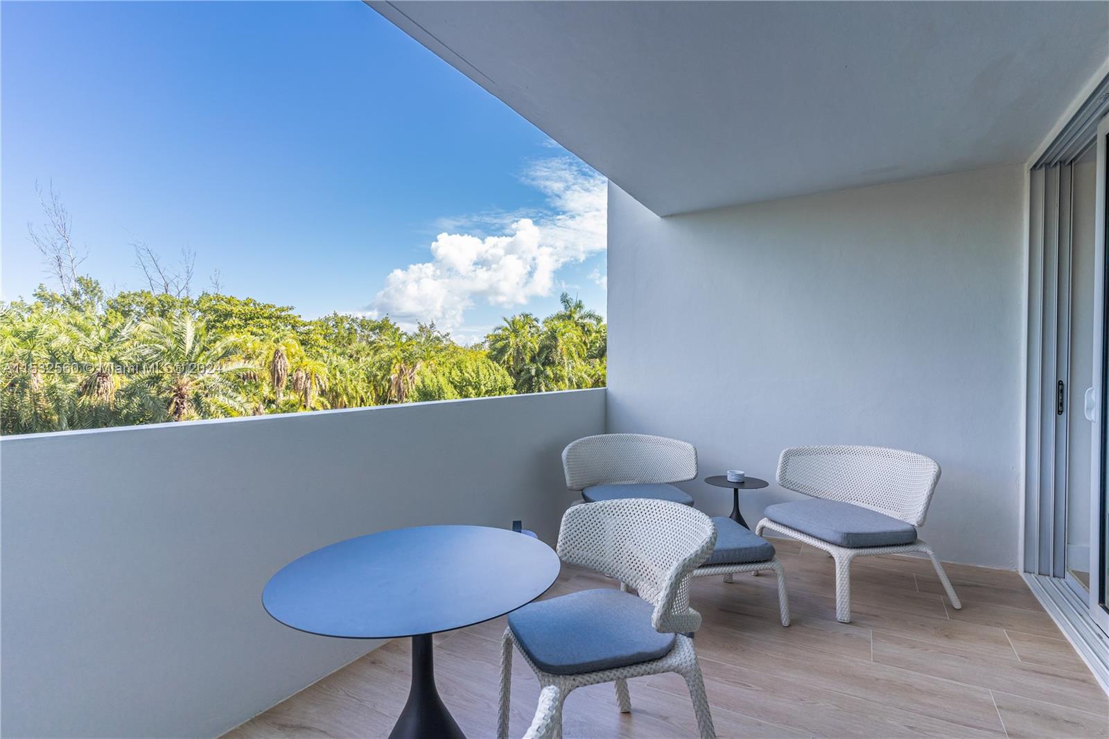 COMMODORE CLUB WEST CONDO - Residential Lease