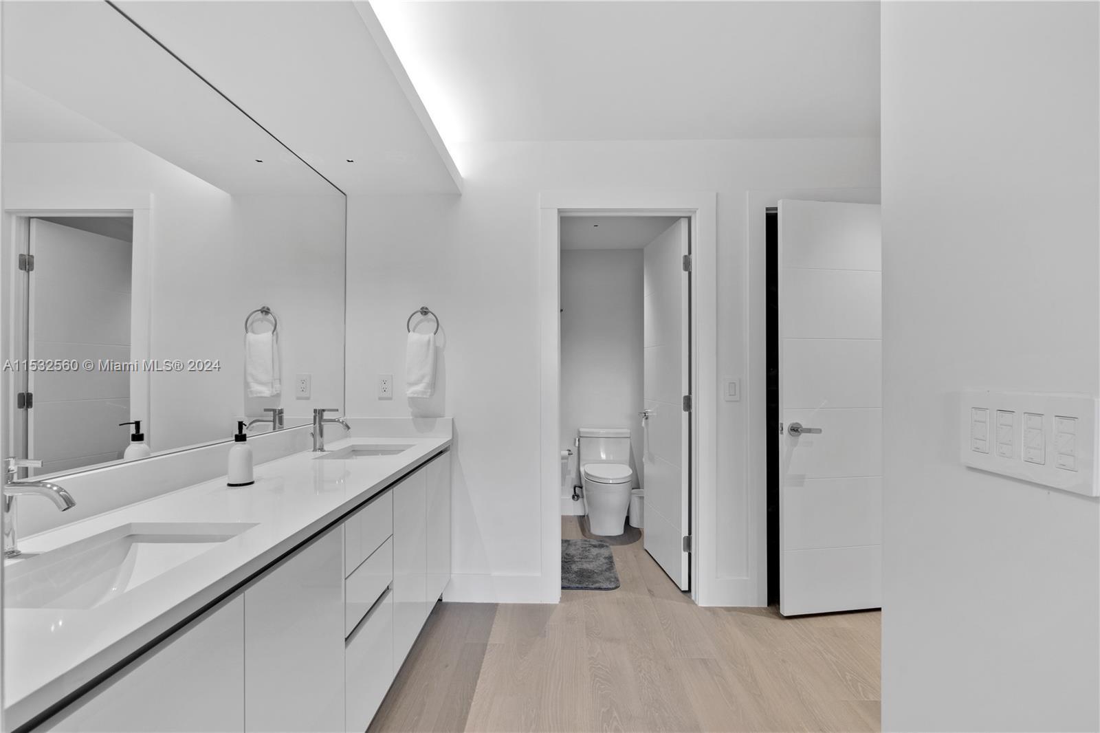 COMMODORE CLUB WEST CONDO - Residential Lease