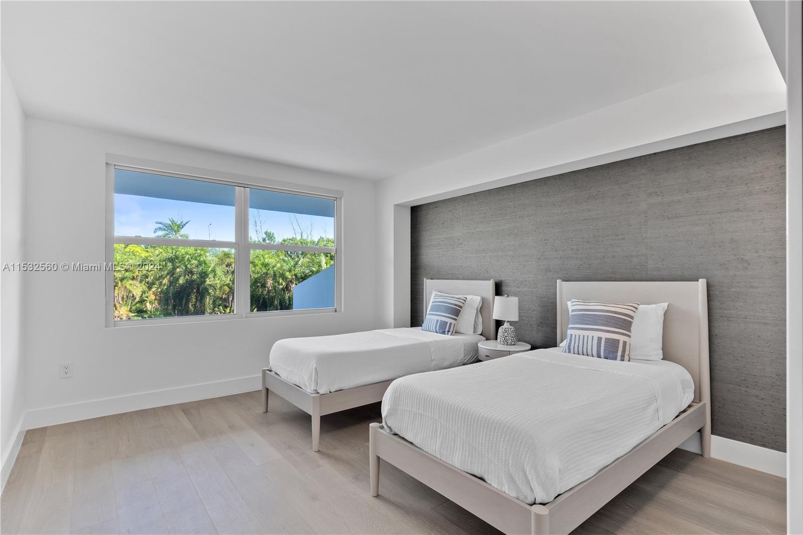 COMMODORE CLUB WEST CONDO - Residential Lease