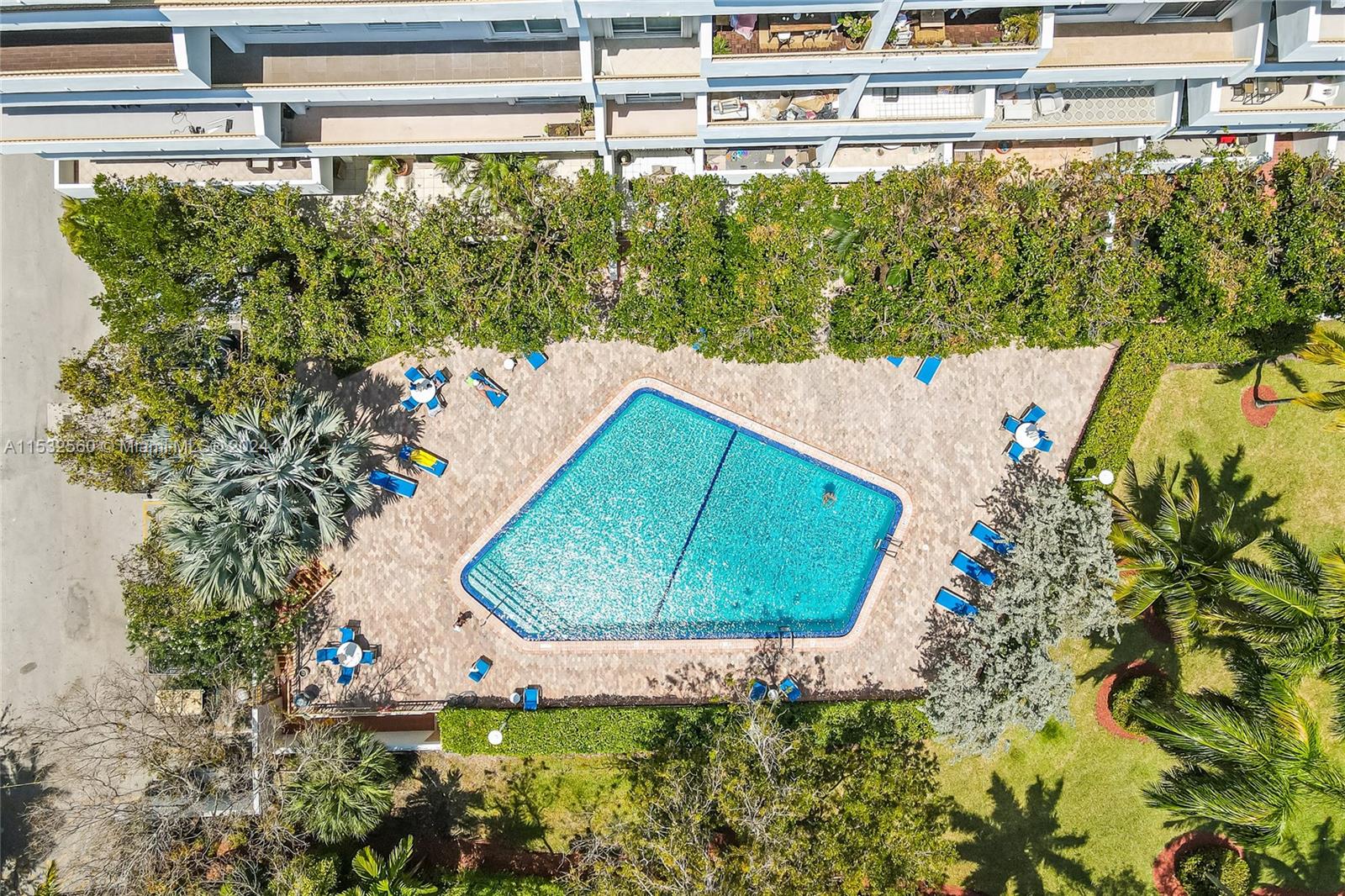 COMMODORE CLUB WEST CONDO - Residential Lease