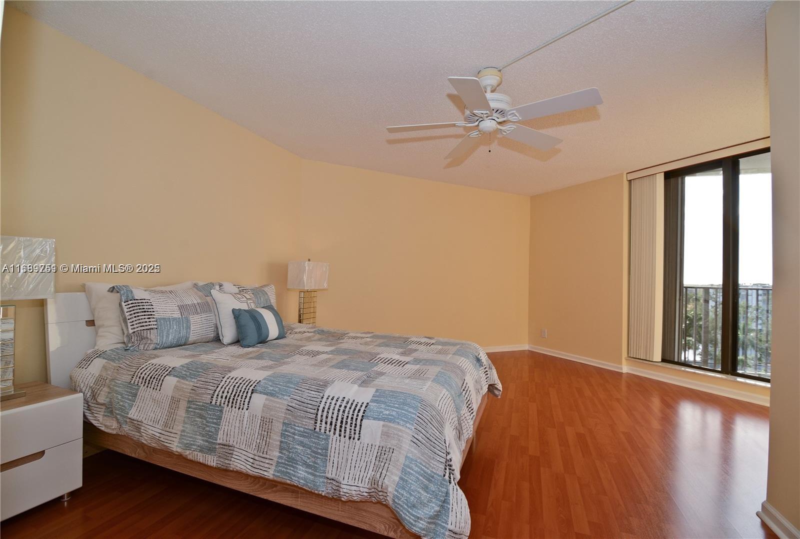 ANCHOR BAY CLUB - Residential Lease