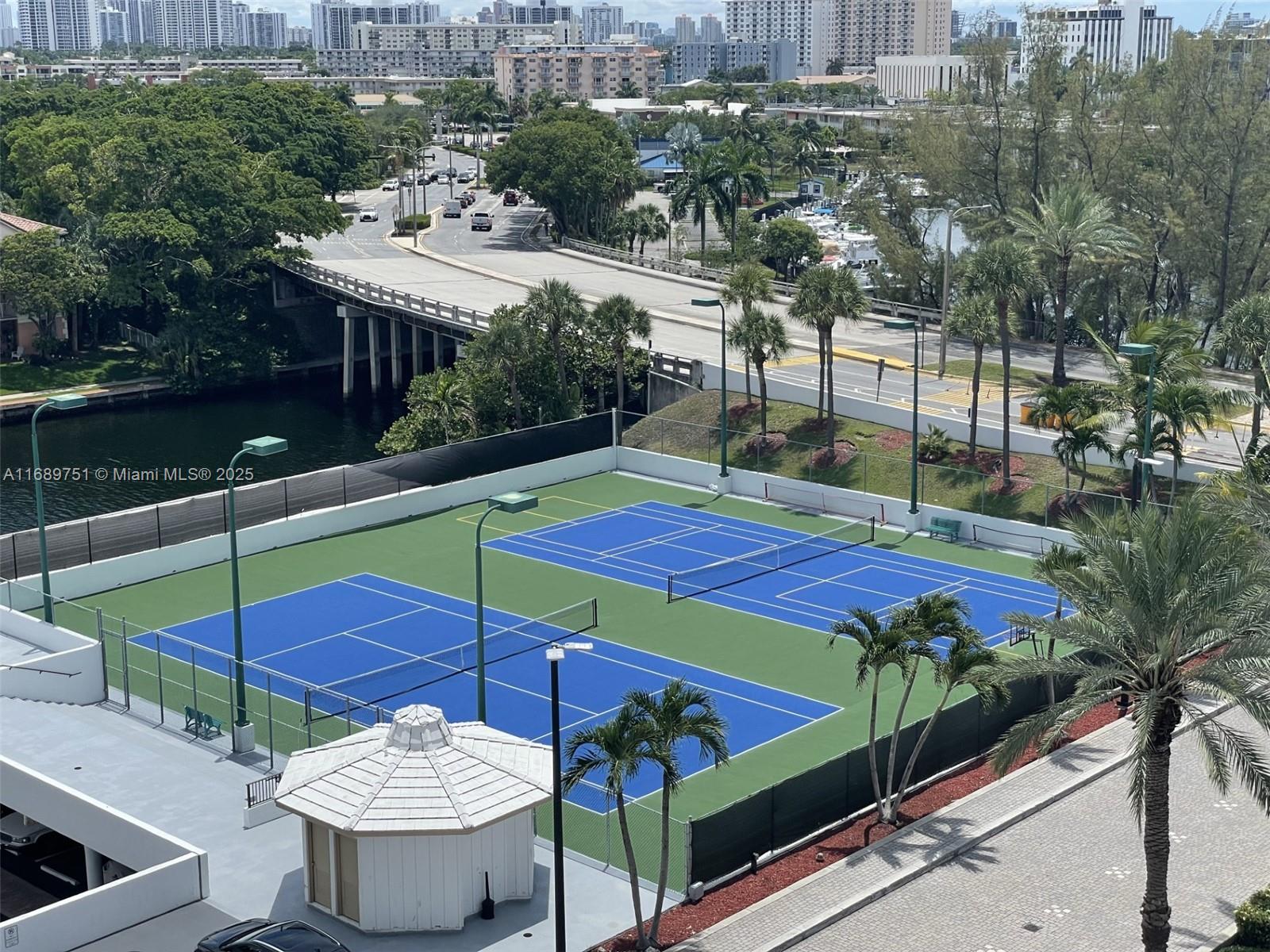 ANCHOR BAY CLUB - Residential Lease