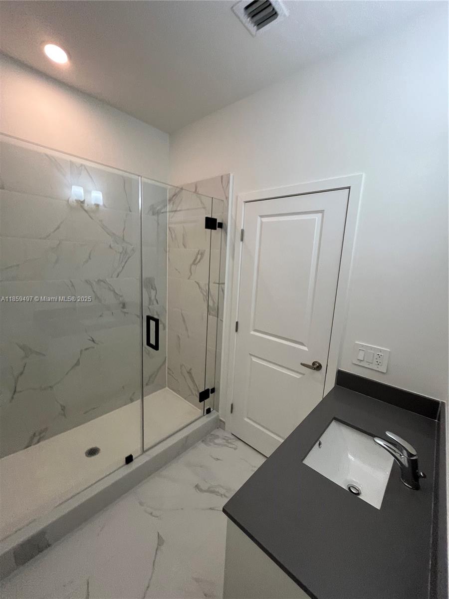 CENTURY PARK SQUARE - Residential