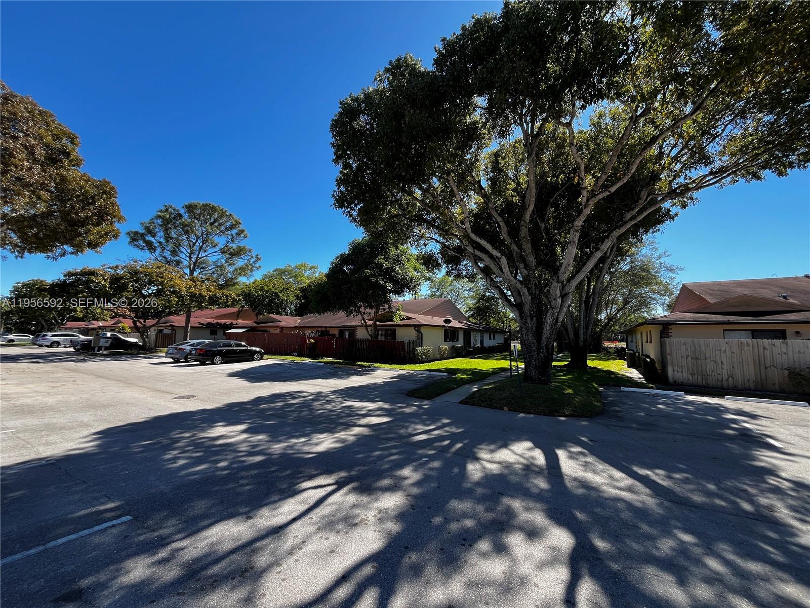 WESTCHESTER TOWNHOUSES - Residential