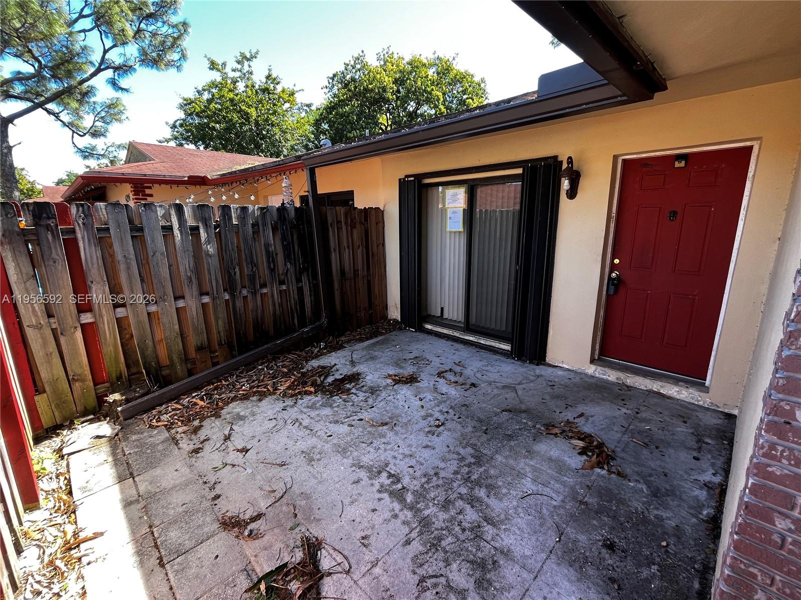 WESTCHESTER TOWNHOUSES - Residential