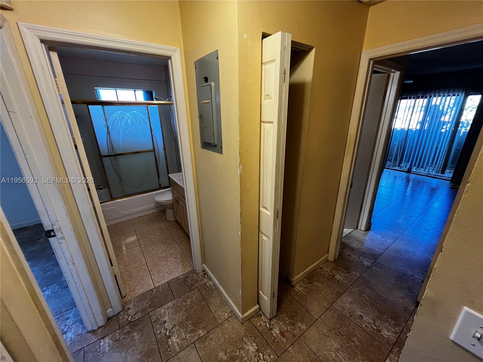 WESTCHESTER TOWNHOUSES - Residential