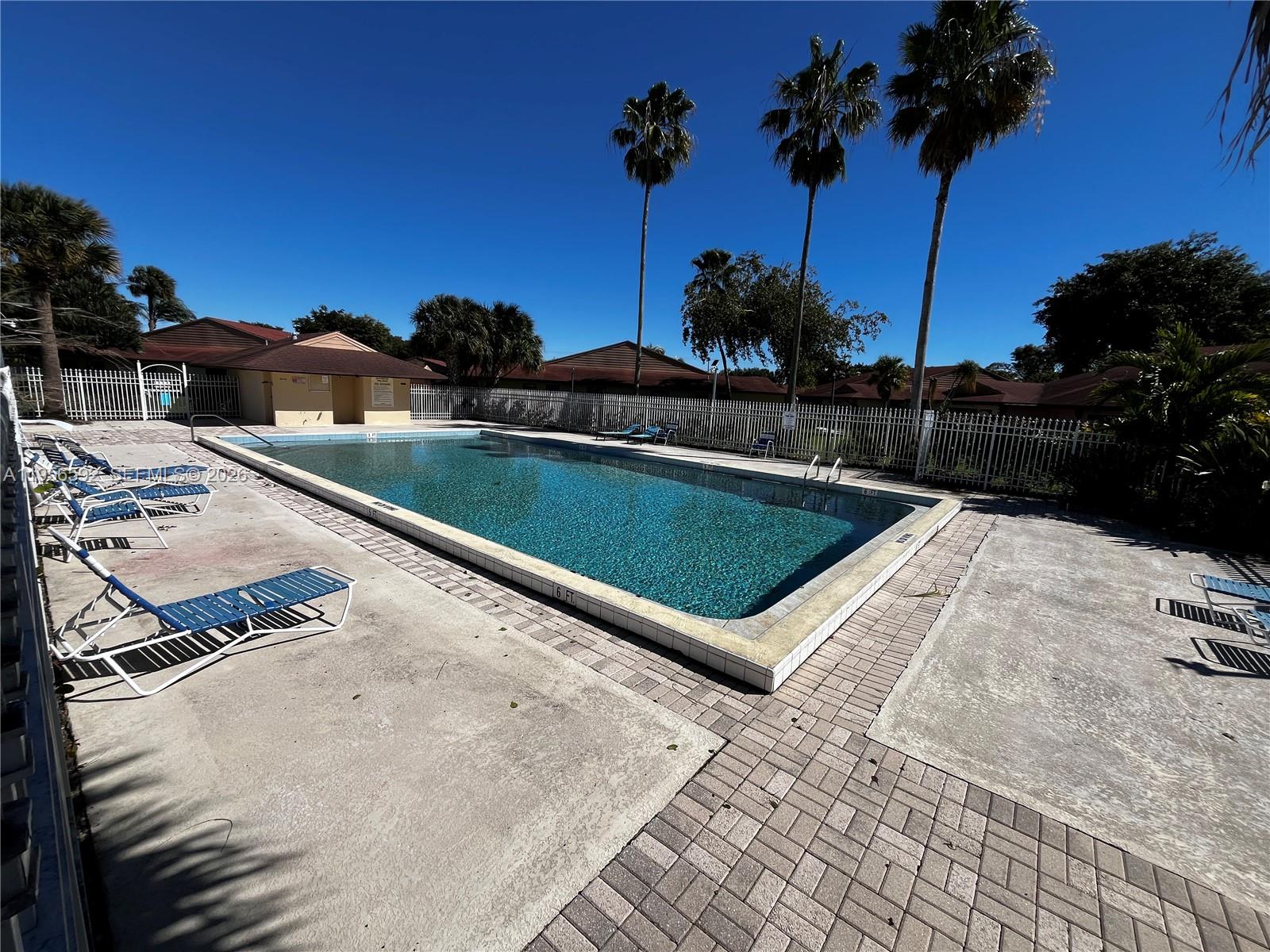 WESTCHESTER TOWNHOUSES - Residential