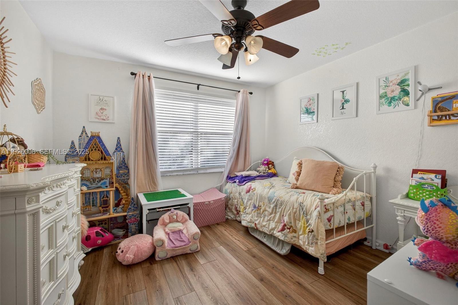 LIBERTY BAY - Residential