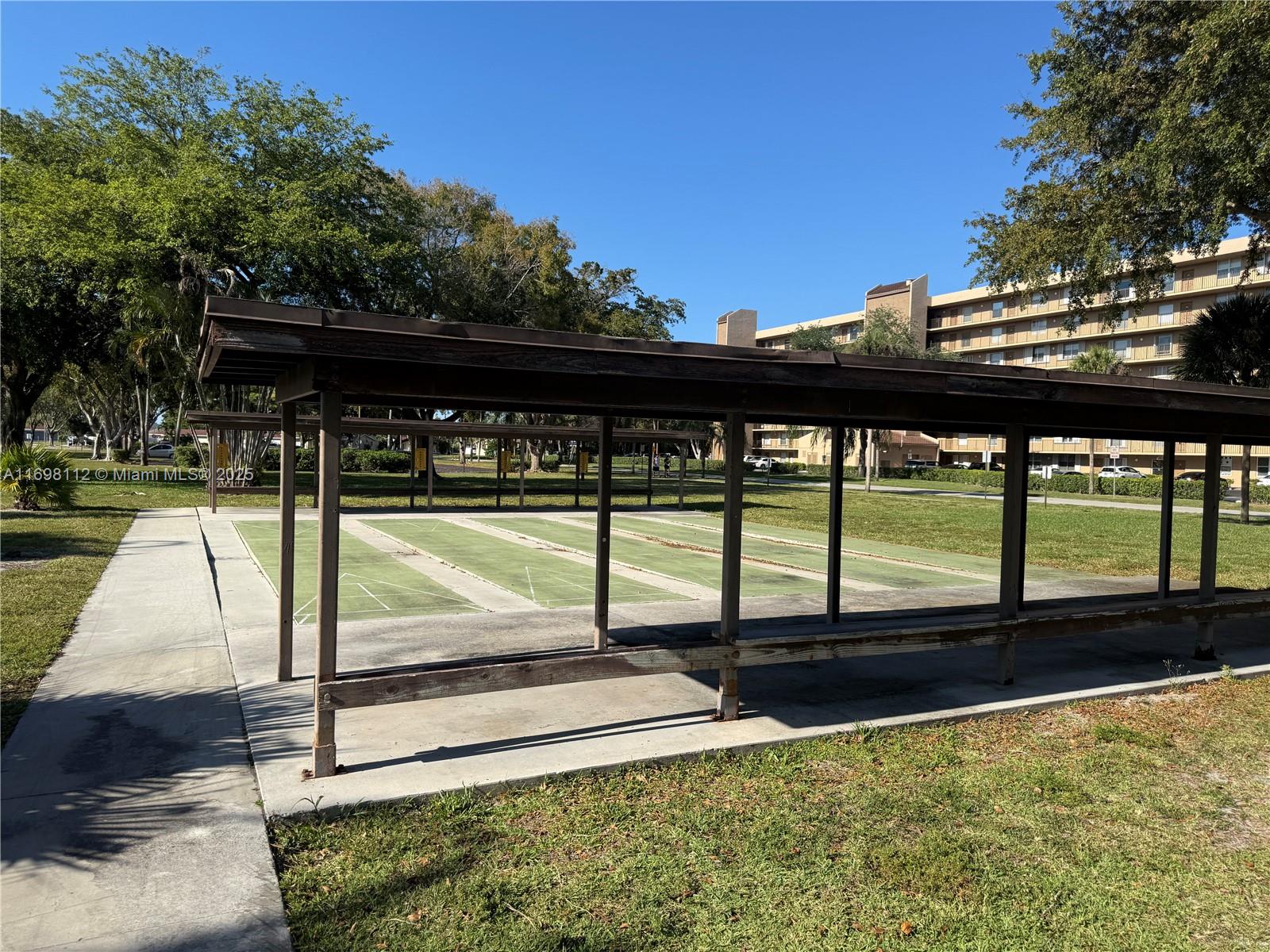 WATERS EDGE TOWERS CONDO - Residential