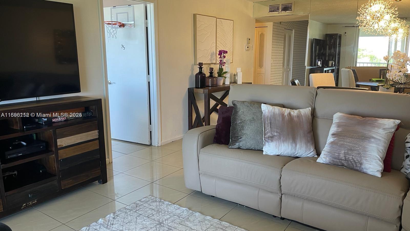 WATERS EDGE TOWERS CONDO - Residential