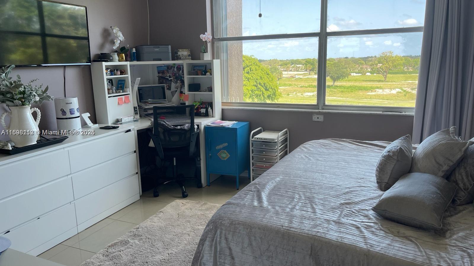 WATERS EDGE TOWERS CONDO - Residential