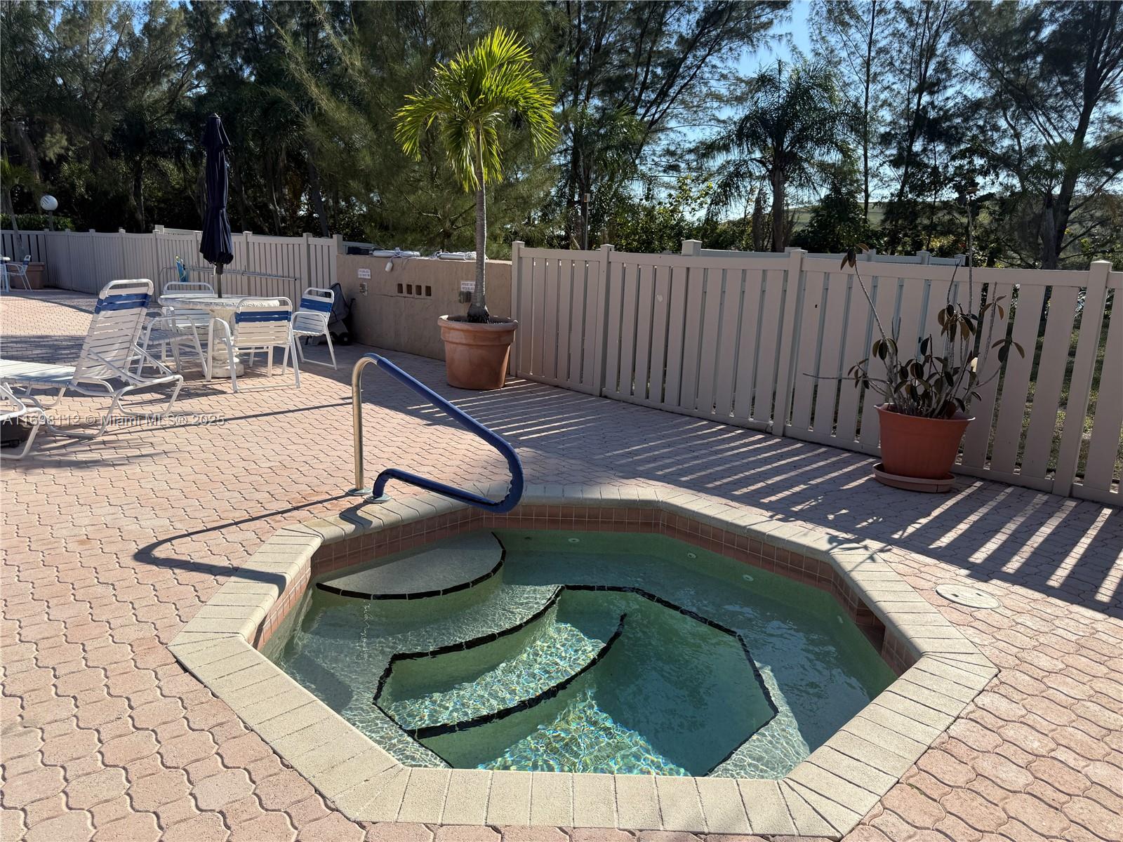 WATERS EDGE TOWERS CONDO - Residential