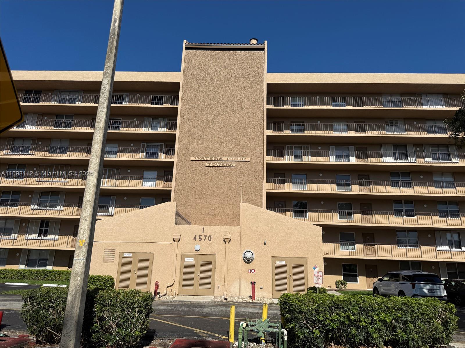 4570 Nw 18th Ave 506, Deerfield Beach, Broward County, Florida - 2 Bedrooms  
2 Bathrooms - 