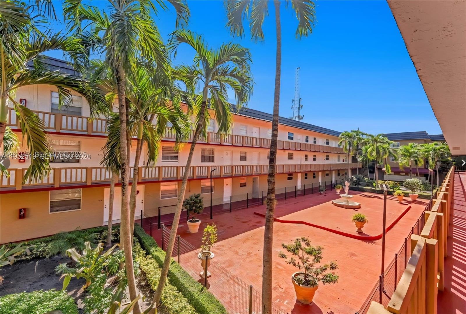 ROYAL PALM GARDENS CONDO - Residential