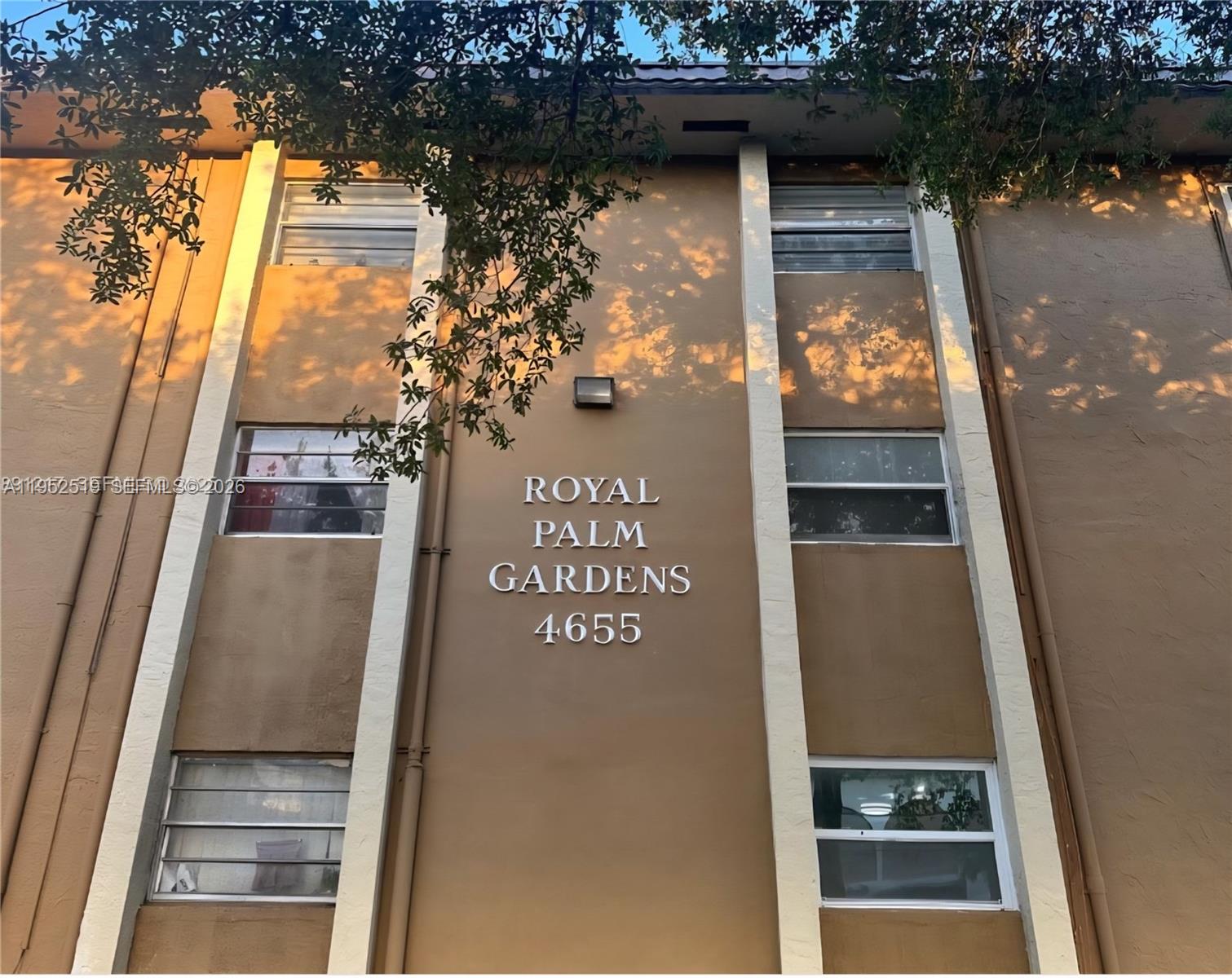 4655 Palm Ave 204