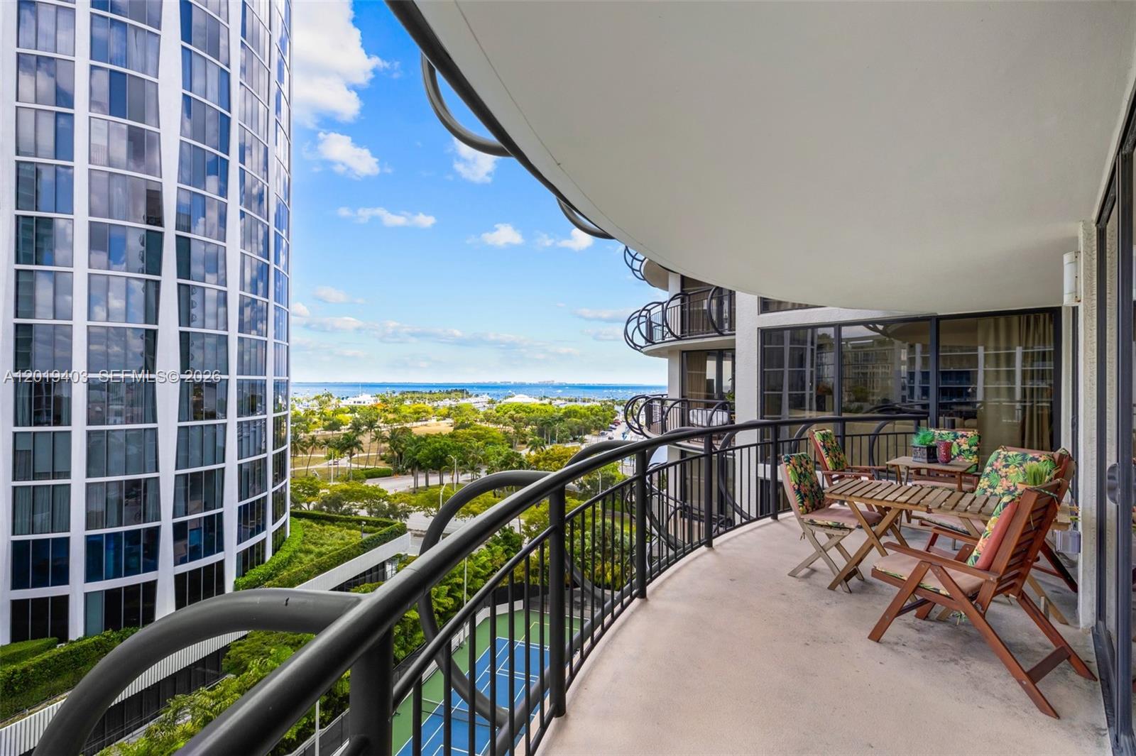 GROVE TOWERS CONDO - Residential